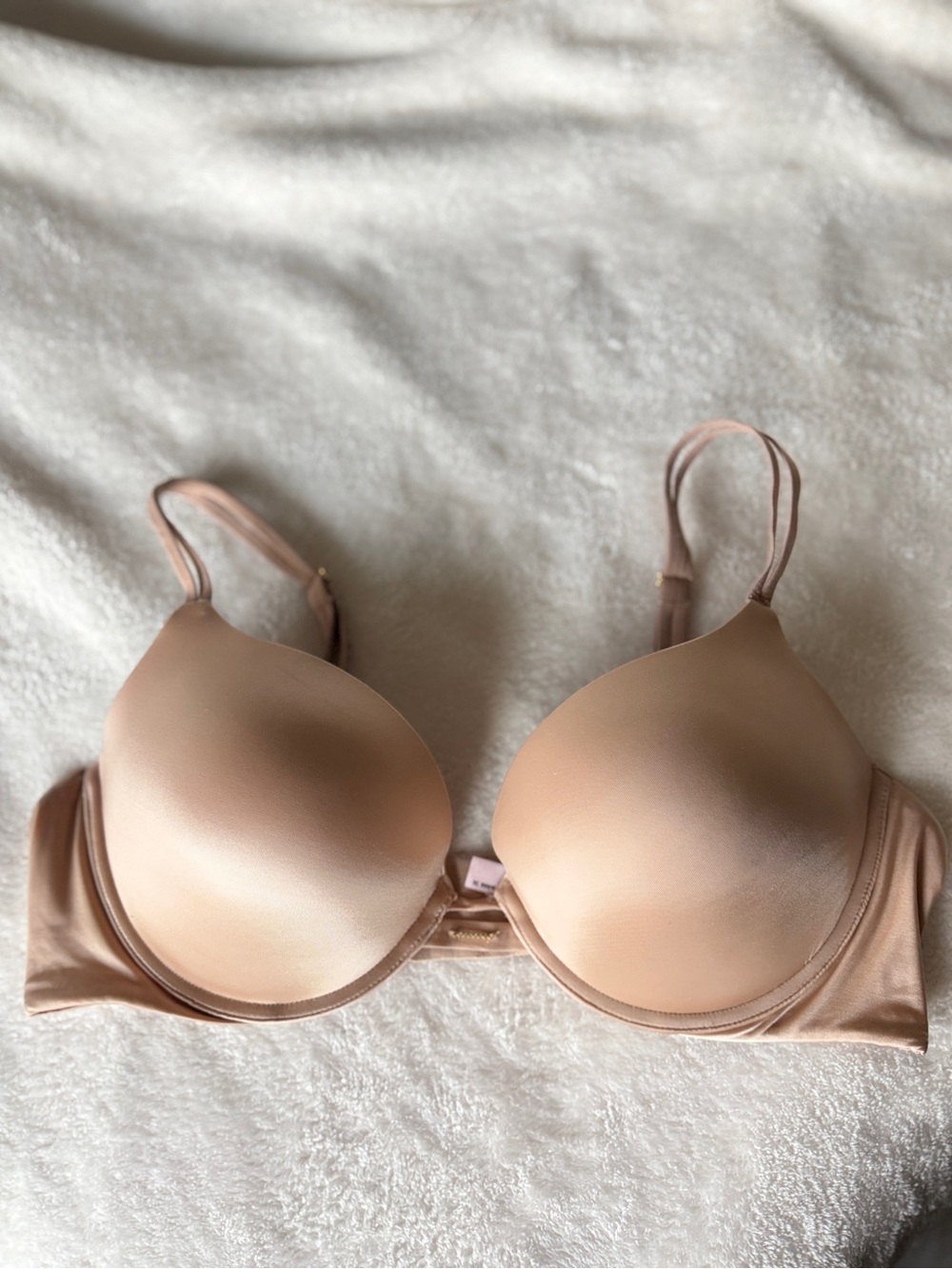 Victoria's Secret very sexy push-up bra smooth tan rhinestone size 40C